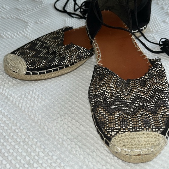 Indigo Road ladies espadrille flats with ankle tie size 9 - Picture 2 of 6